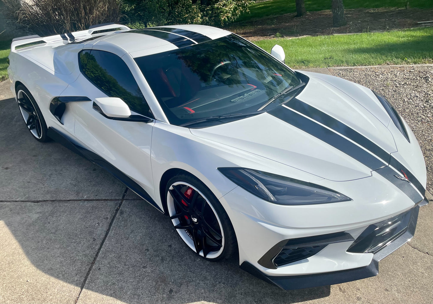 Ben Bs 2021 Corvette Stingray 2LT in arctic-white