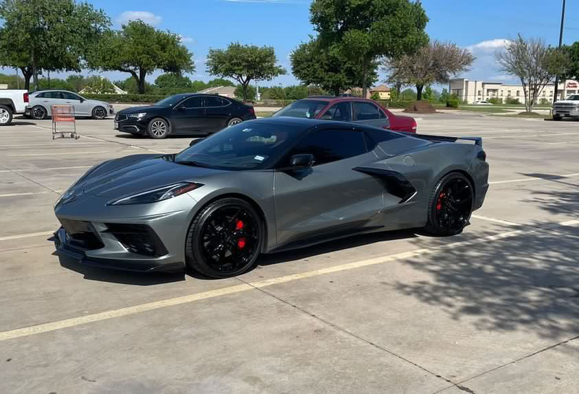 d_brac39s 2022 Corvette Stingray 1LT in hypersonic-gray