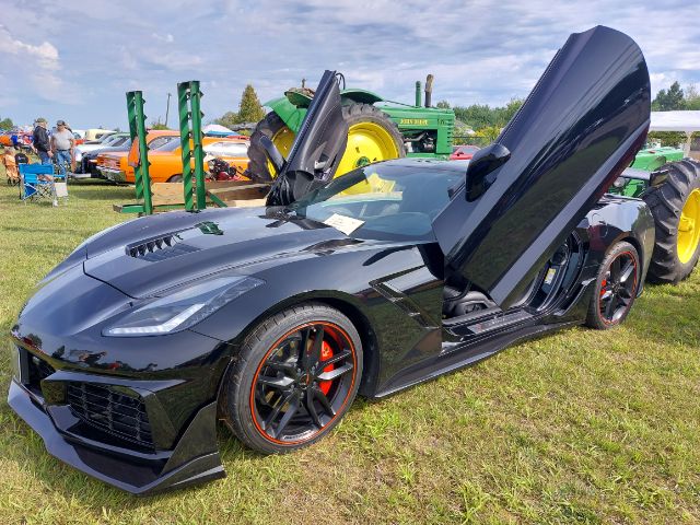 1wickedc7s 2020 Corvette Stingray 3LT in gloss-black