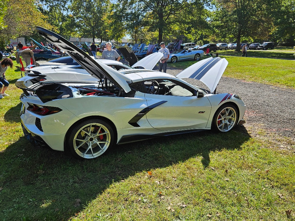 George Fetts 2023 Corvette Stingray 3LT in white-pearl-metallic-tri-coat