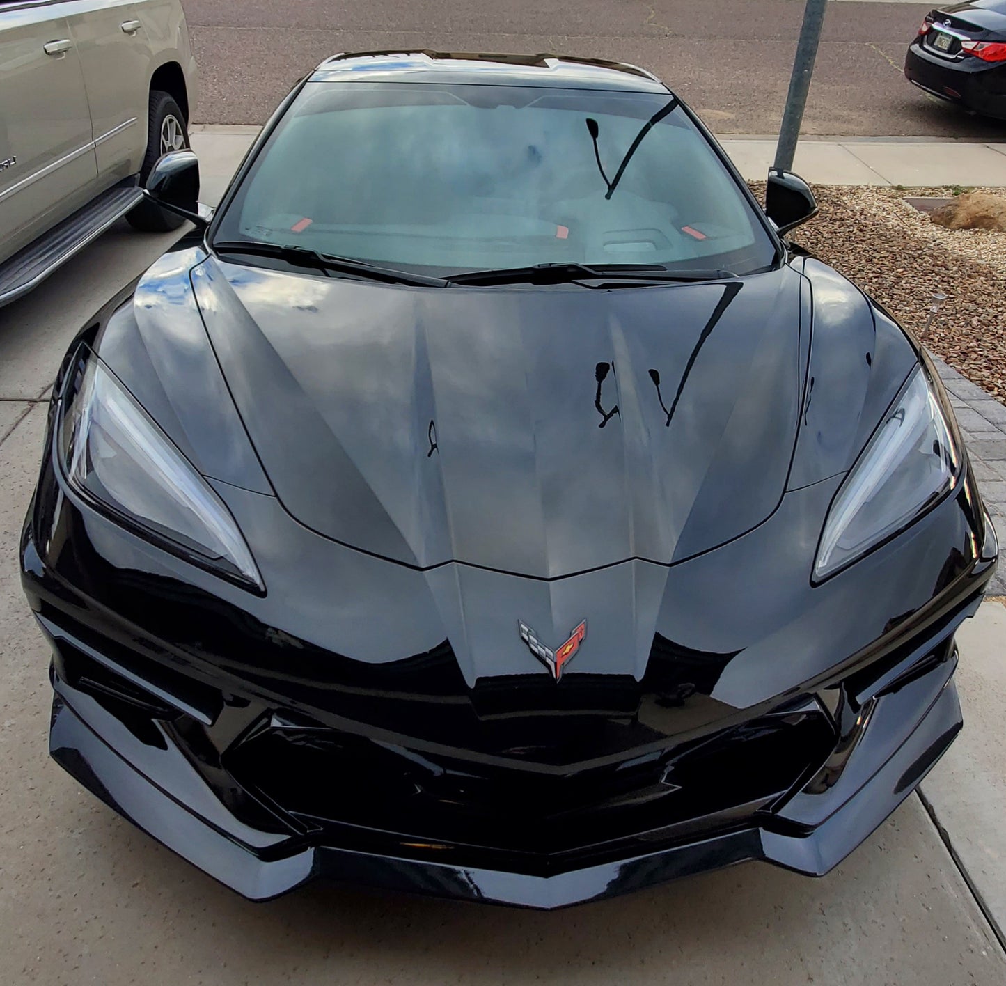 BSHC8s 2023 Corvette Stingray 2LT in gloss-black