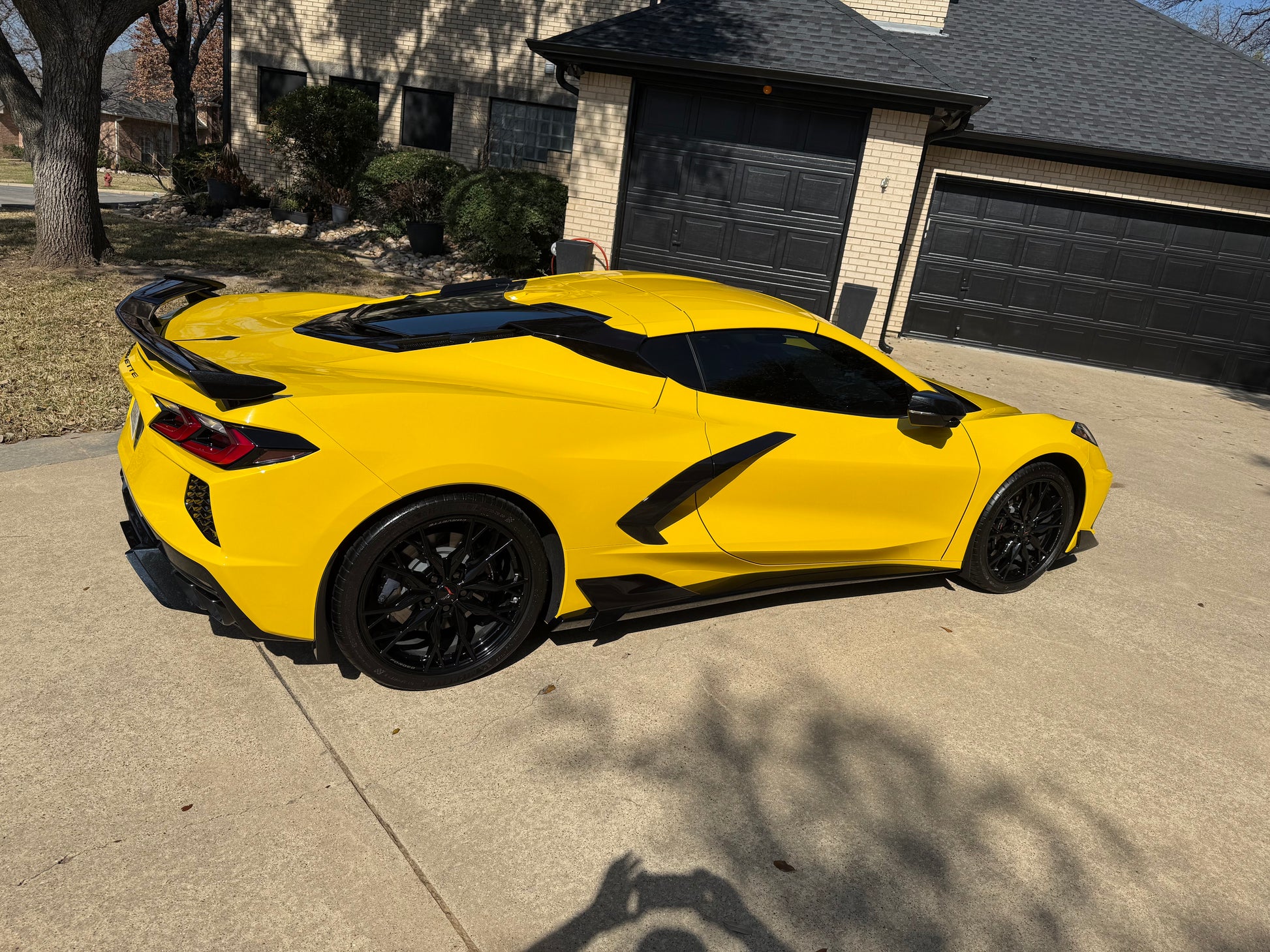 Theeggman1s 2025 Corvette Stingray 2LT in accelerate-yellow