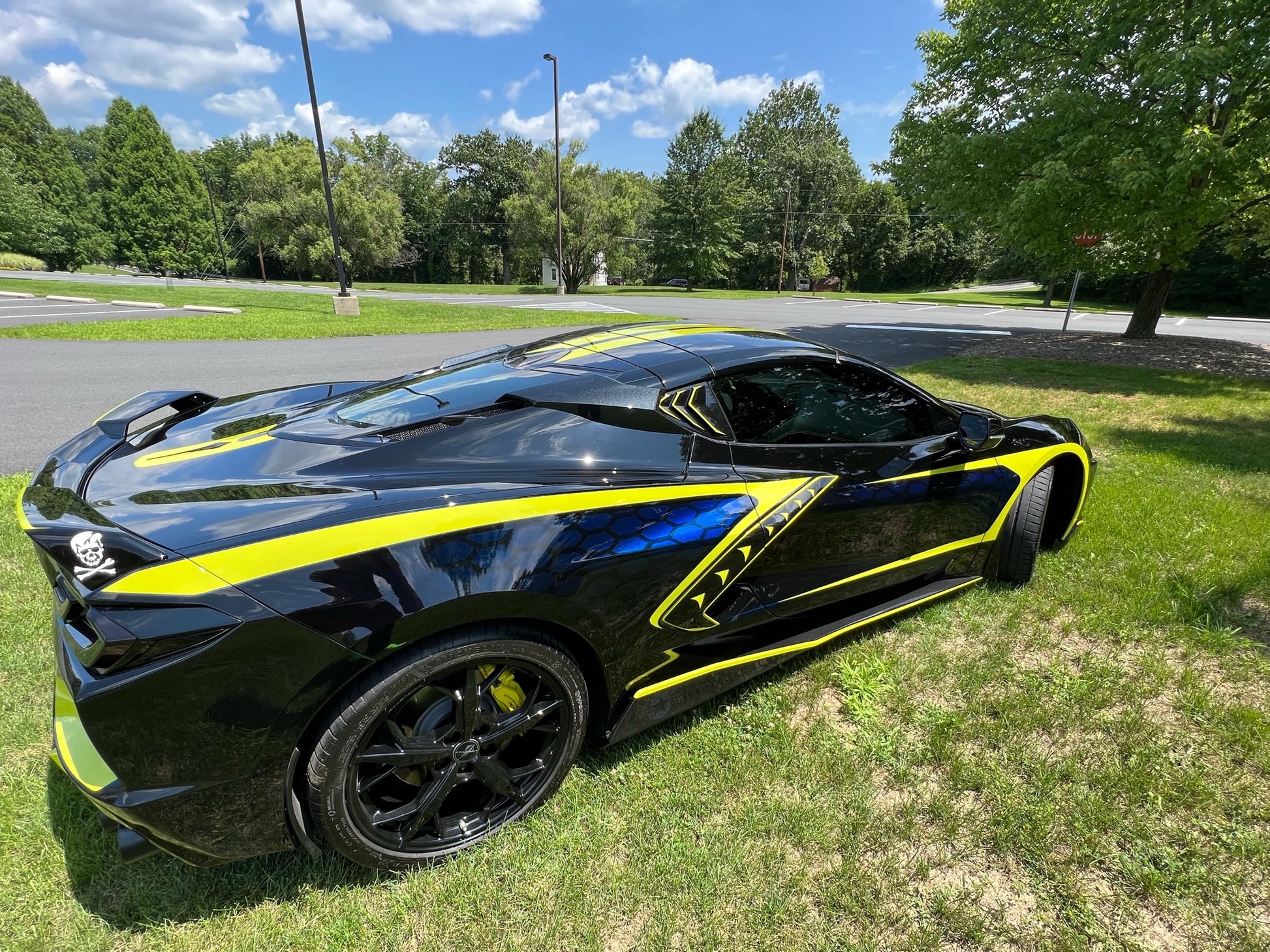 Felixs 2020 Corvette Stingray 1LT in gloss-black