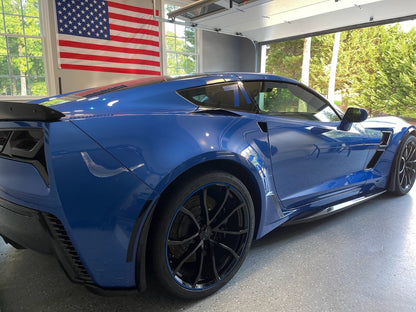 Walter Bs 2020 Corvette Stingray 2LT in elkhart-lake-blue-metallic