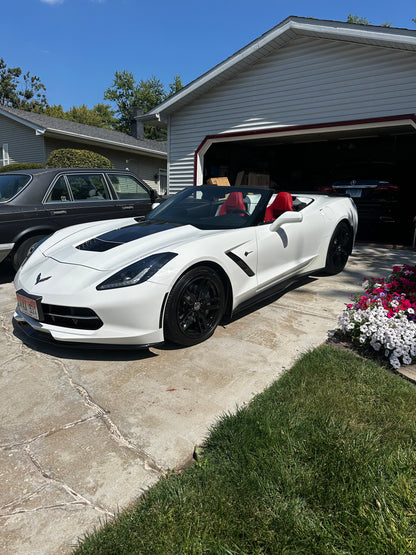 Arctic White C7 Convertibs 2014 Corvette Stingray 1LT in arctic-white