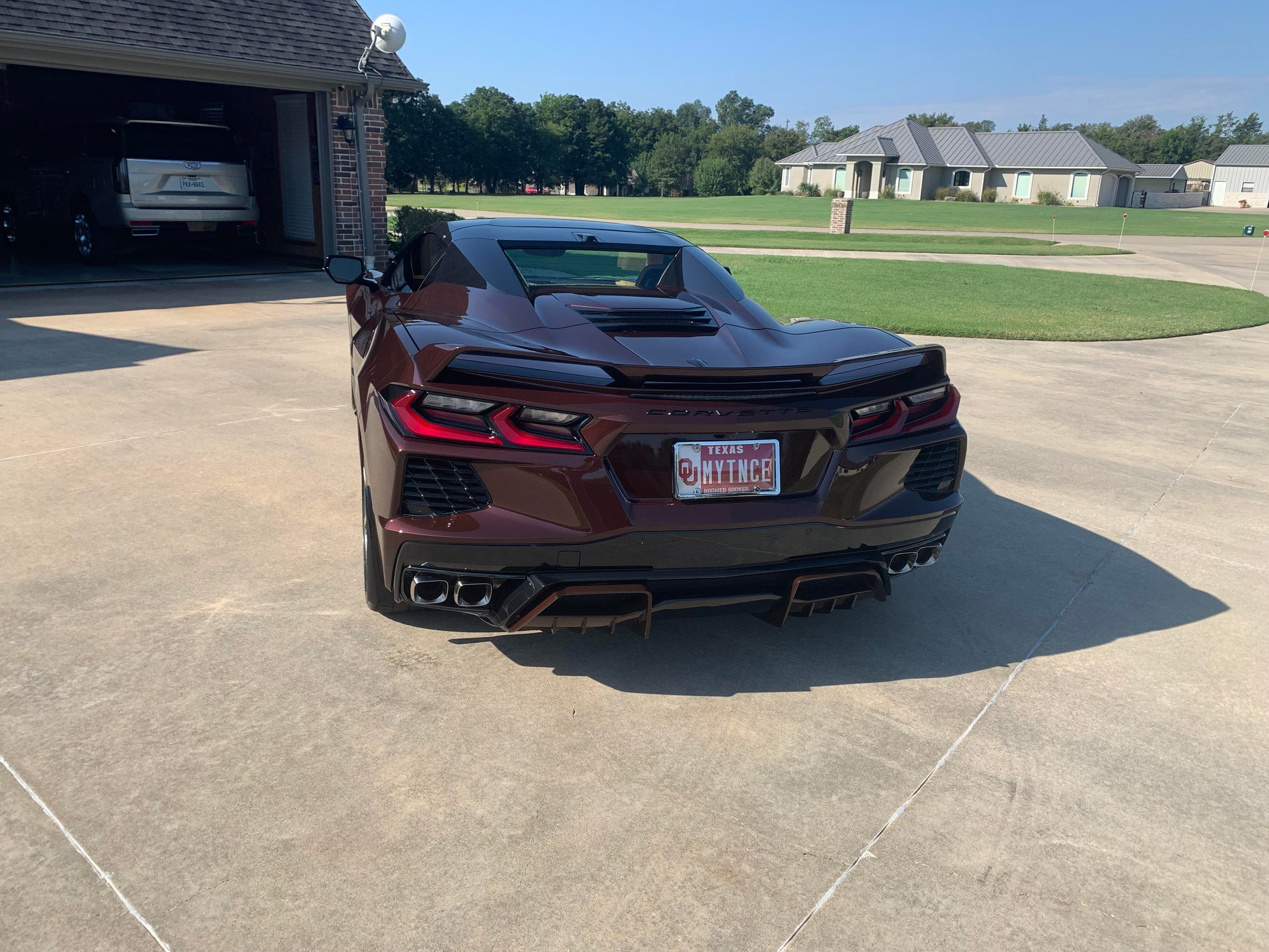 2022 C8 CORVETTE s 2022 Corvette Stingray 3LT in caffeine-metallic