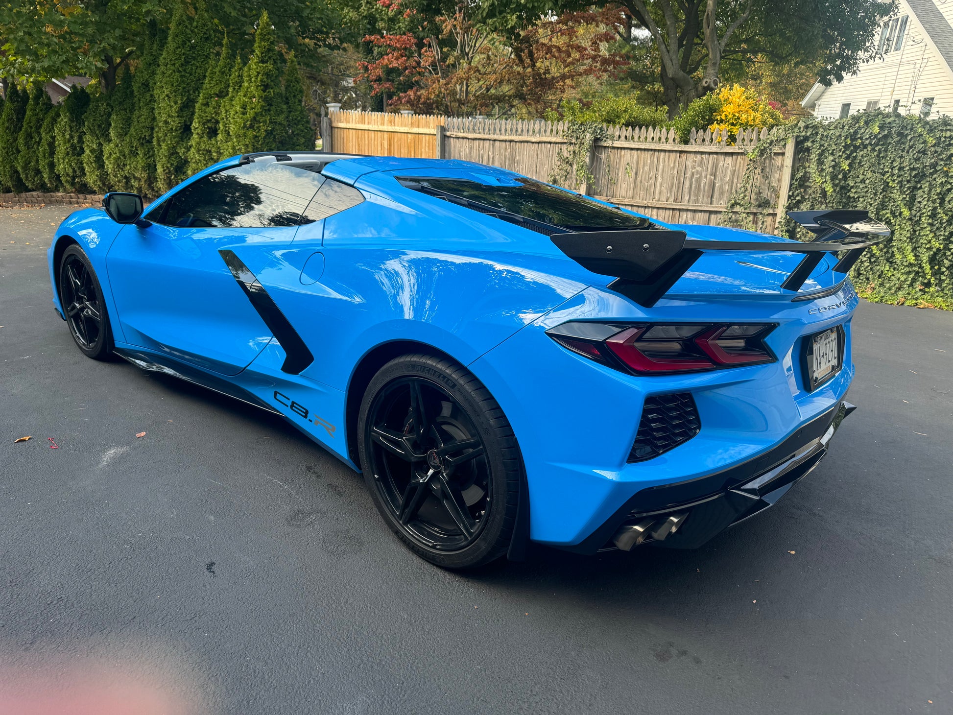 RK C8s 2023 Corvette Stingray 3LT in rapid-blue