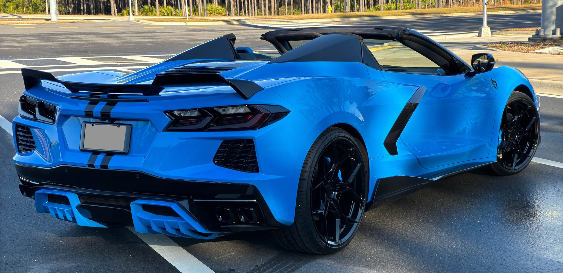 Montys 2020 Corvette Stingray 3LT in rapid-blue