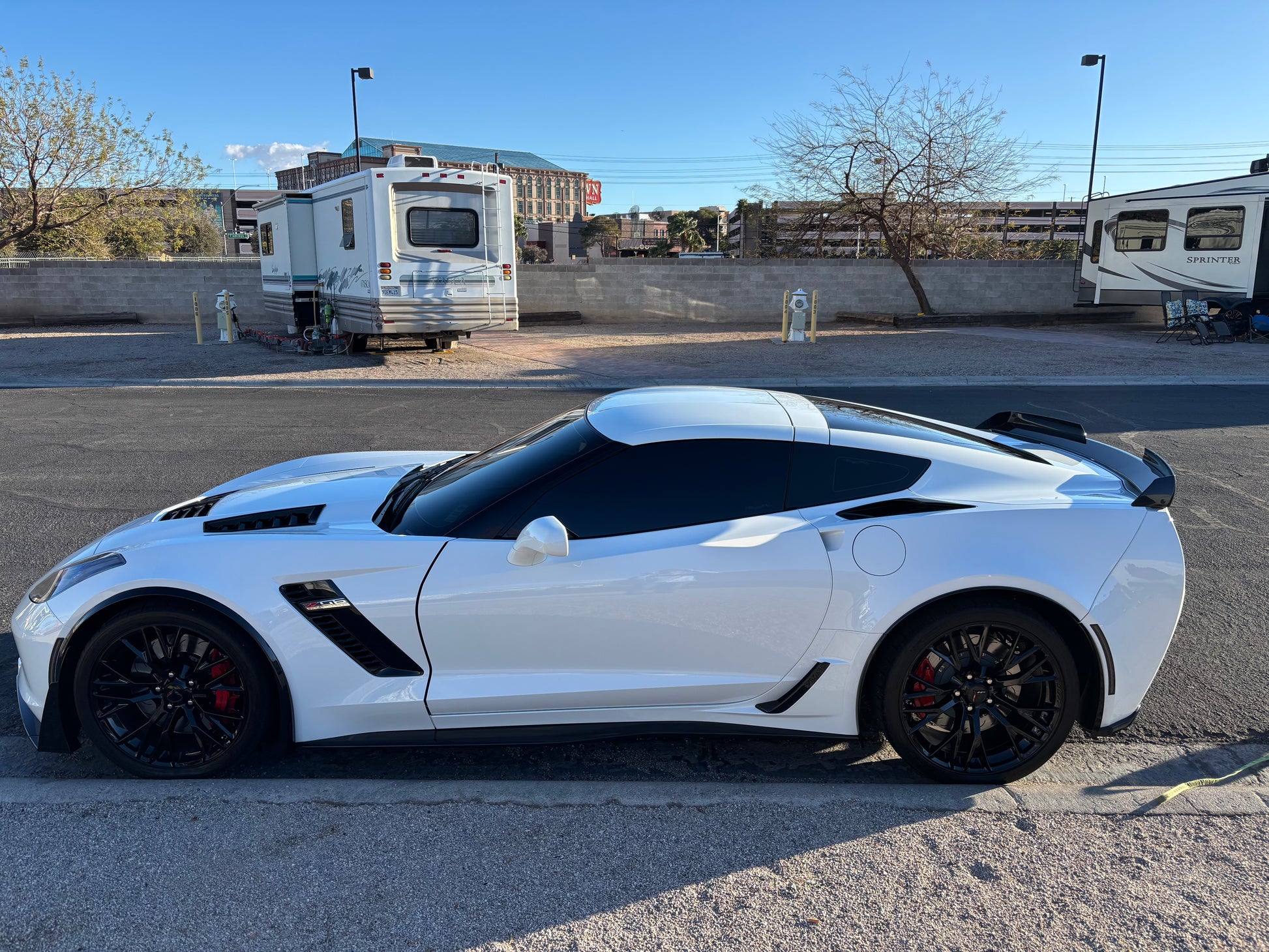 Destinys Vettes 2018 Corvette Z06 1LZ in arctic-white