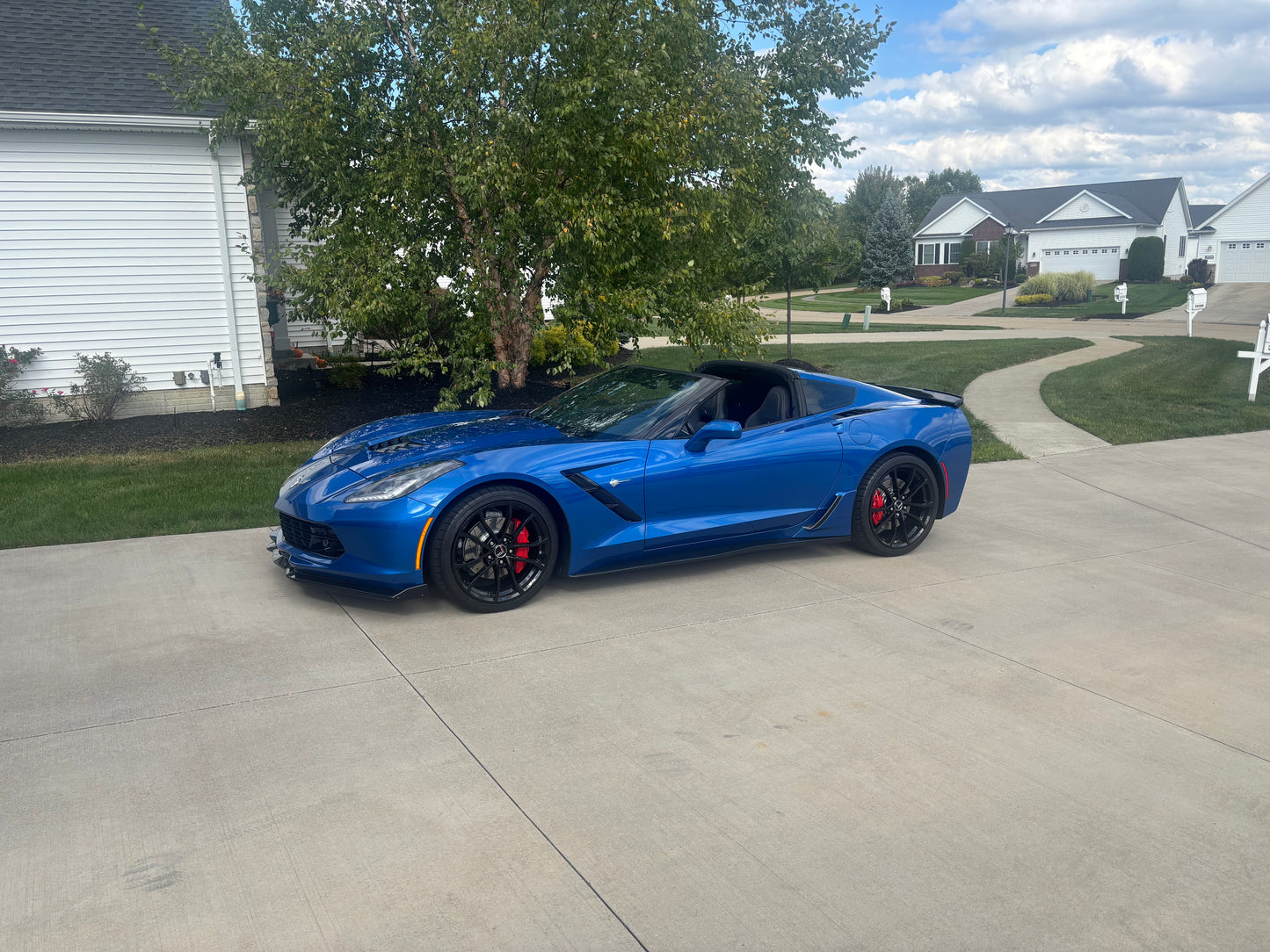 Bill Kitinojas 2016 Corvette Stingray 2LT in laguna-blue