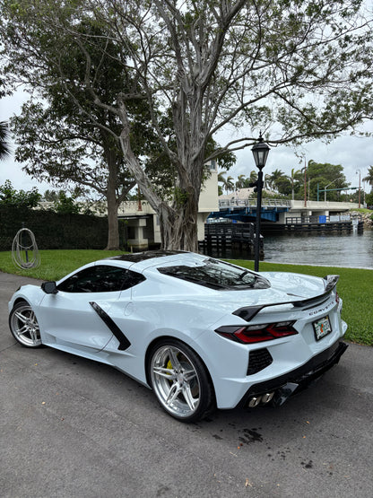 C8 Stingrays 2021 Corvette Stingray 3LT in ceramic-matrix-gray