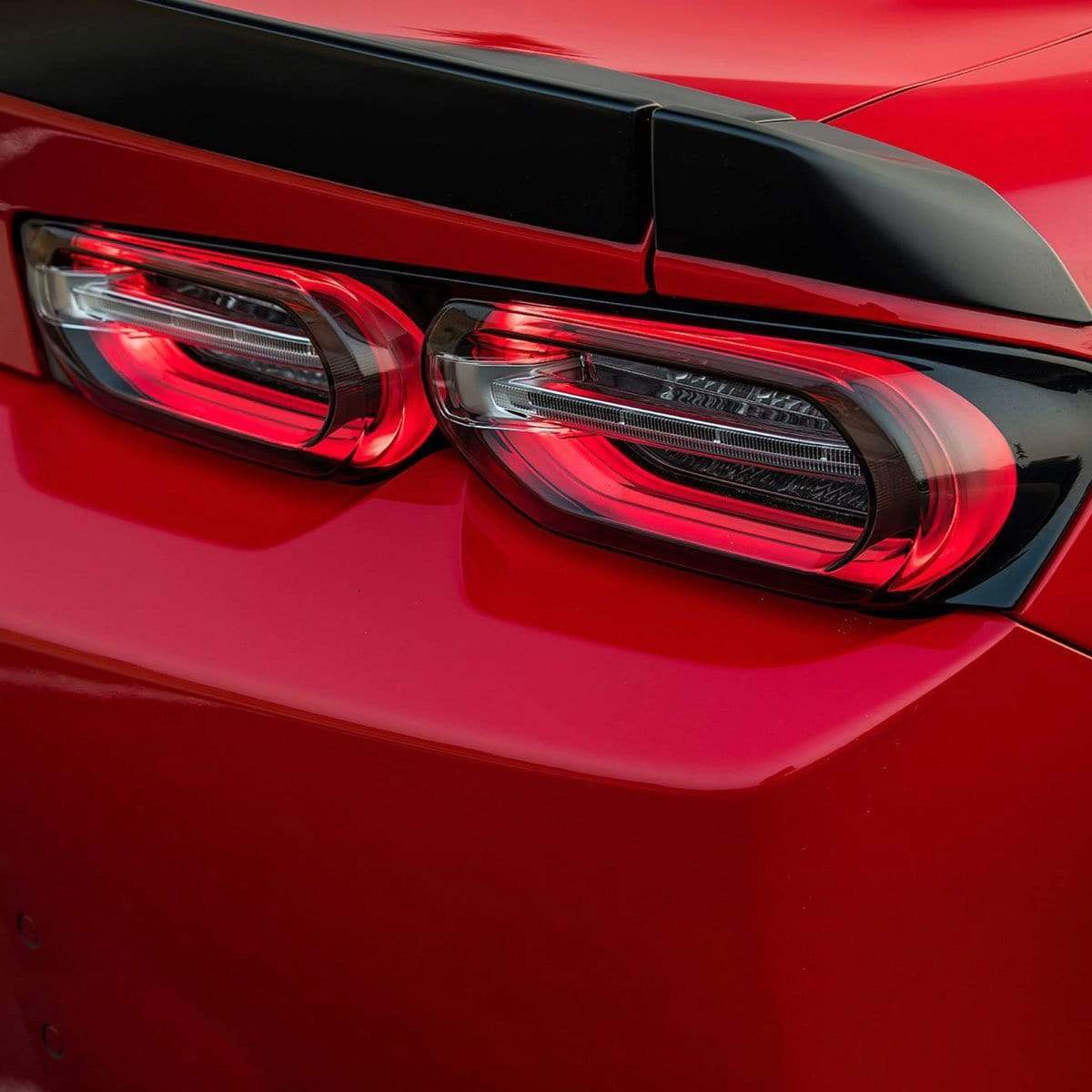 2020 camaro deals smoked tail lights